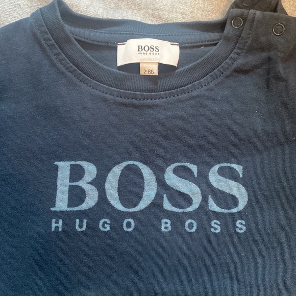 Hugo boss navy long sleeve shirt - Picture 2 of 2